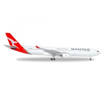 Herpa 530156 Airbus A330-300 Qantas