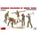 MiniArt 35065 German Soldiers At Work