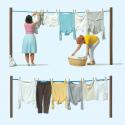Preiser 44936 Women Hanging Laundry